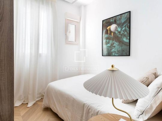 Excellent 2 Bedroom apartment for rent in Trafalgar, Madrid - Photo 1