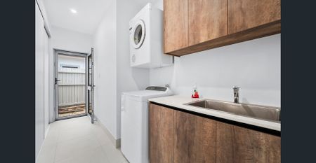 FULLY FURNISHED HOME WITH POOL IN CANOPYS EDGE - Photo 2