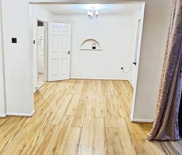 3 bedroom semi-detached house to rent - Photo 6