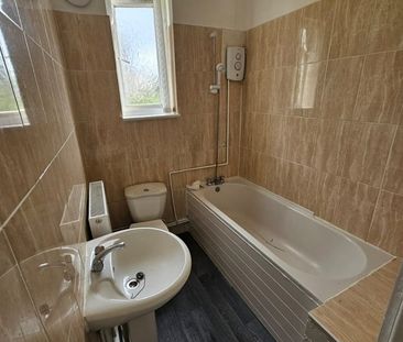 1 Bed Flat, Wellington Street West, M7 - Photo 3