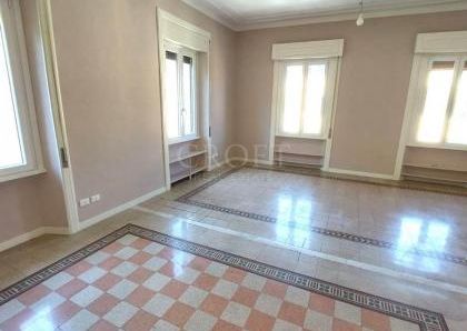 Trieste-Villa Ada: Newly renovated, spacious 2 bedrooms, 1 bath, large bright living room with new kitchen. Silent, sunny, air conditioning, panoramic common terrace. Ref 2292