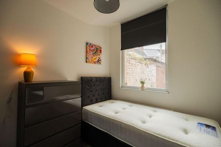 4 bedroom house to rent - Photo 3