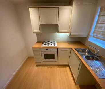 2 bedroom end of terrace house to rent - Photo 6