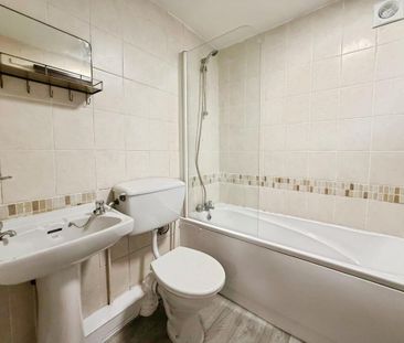 3 bedroom end of terrace house to rent - Photo 6