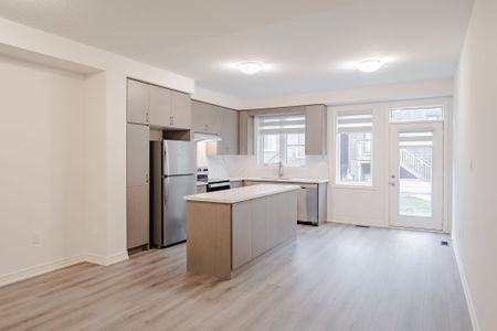 For Lease - 21 Gledhill Crescent, Cambridge, Ontario - Photo 4