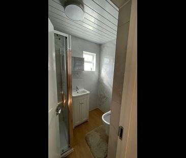 1 Bed Flat, Pinner Road, HA2 - Photo 5