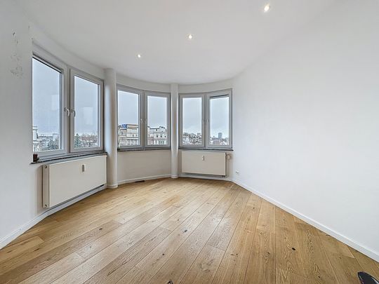 Appartement met twee slaapkamers in Ixelles - Photo 1