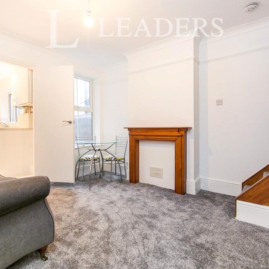 1 bedroom terraced to rent Fairfax Road, Colchester, Essex, CO2 - Photo 1