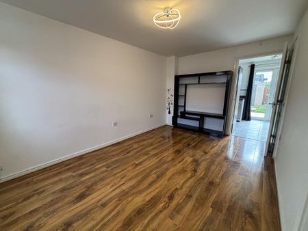 2 bedroom terraced house to rent - Photo 4