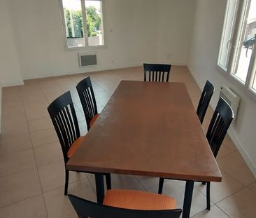 Location Appartement 3 pièces 77m² - Photo 1