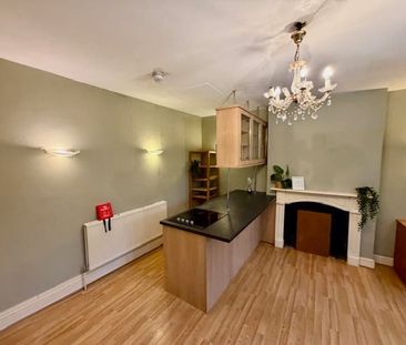 Studio Flat, Elsham Road, W14 - Photo 5