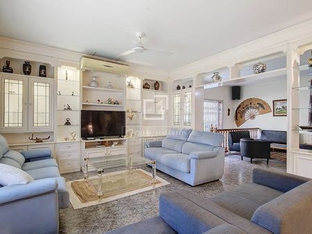 10 Bedroom house / villa with 2,069m² garden for rent in Calafell, Costa Dorada - Foto 2