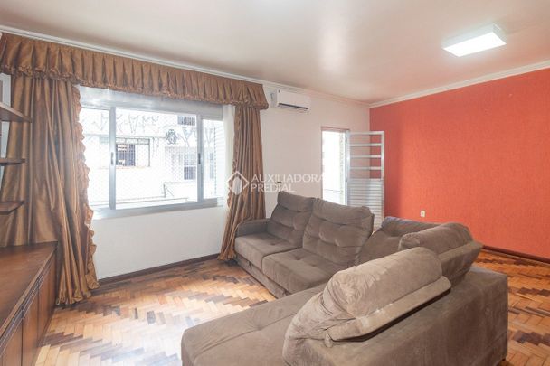 Apartamento com 3 quartos e 107m² para alugar em Centro Histórico, Porto Alegre. - Photo 1
