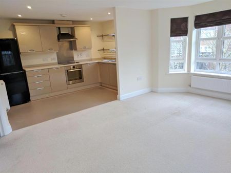 MiddlewoodClose, SOLIHULL - Photo 5