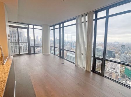 For Lease - 38 Grenville Street Unit# 4303, Toronto, Ontario - Photo 2