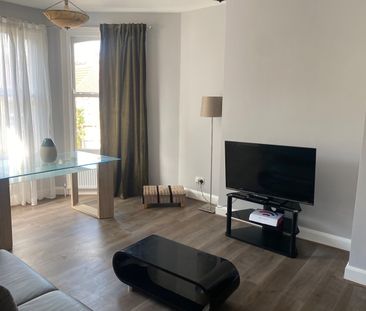 2 Bed Flat, Duckett Road, N4 - Photo 1