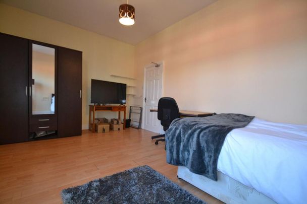 4 bedroom house to rent - Photo 1