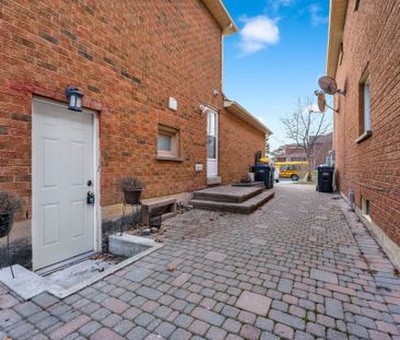 For Lease - 4502 Violet Road, Mississauga, Ontario - Photo 4