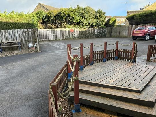 2 bedroom flat to rent - Photo 1