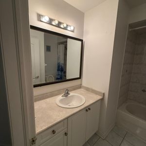 For Lease - 38 Glacier Crescent, Toronto, Ontario - Photo 2