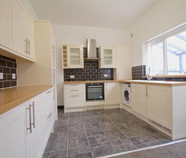 2 bedroom terraced house to rent - Photo 3
