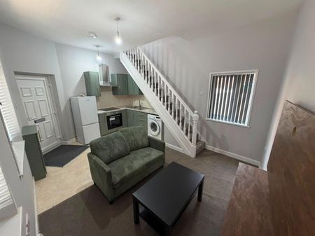 Flat 1, 25 Mount Street - Photo 2