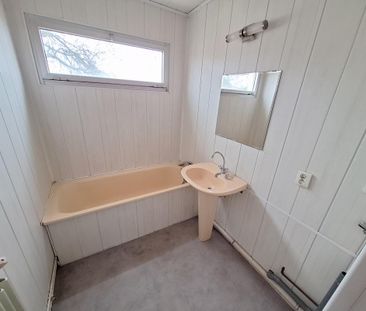 Location Appartement 5 pièces 94m² PESSAC 33600 - Photo 2