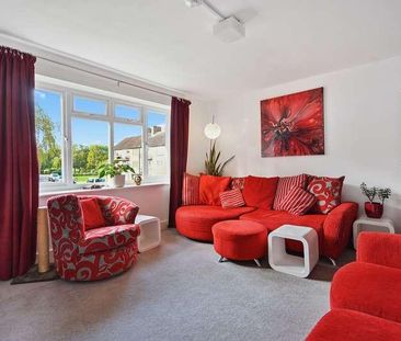 Antoneys Close, Pinner, HA5 - Photo 2