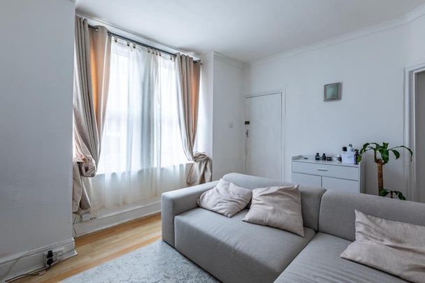 1 bedroom flat to rent - Photo 1