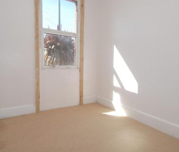4 bedroom maisonette to rent - Photo 2