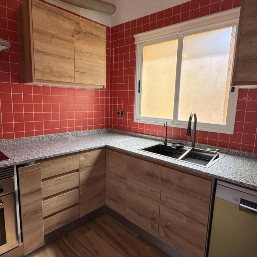 Piso de alquiler en Carrer D'en Bou, 8, El Mercat - Photo 1