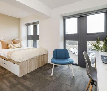 1 bedroom in a flat share to rent - Photo 4