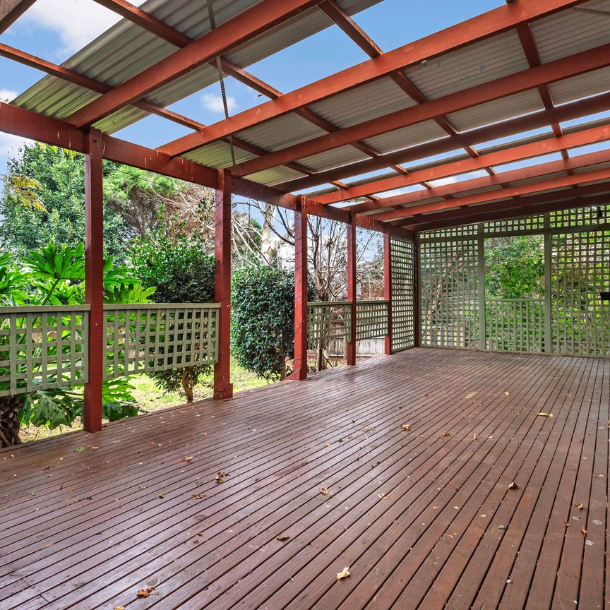 Four-bedroom property in Carrum Downs - Photo 1