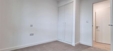 3 bedroom apartment to rent - Photo 3