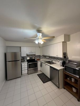 For Lease - 12 Laurelcrest Street Unit# 305, Brampton, Ontario - Photo 1