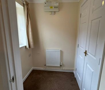 Detached house to rent on - Photo 3