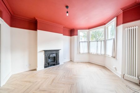 3 bedroom terraced house to rent - Photo 2