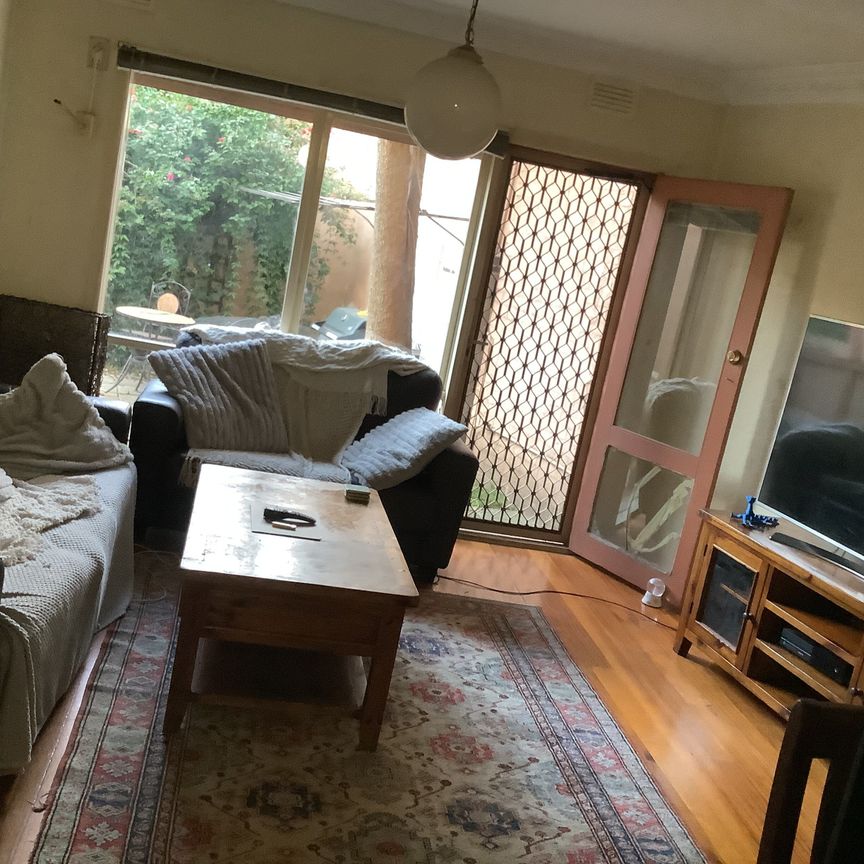 North Melbourne - Photo 1