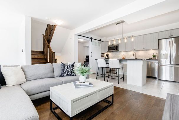 For Lease - 20 Andean Lane, Barrie, Ontario - Photo 1