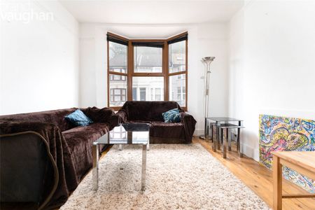 3 bedroom maisonette to rent - Photo 3