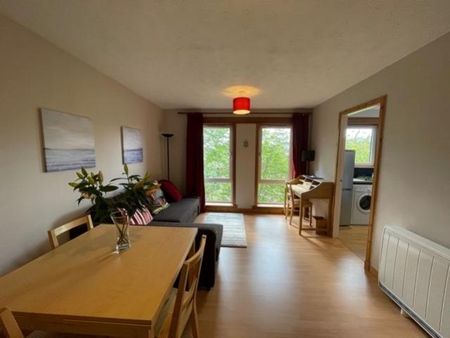 1 bedroom flat to rent - Photo 2