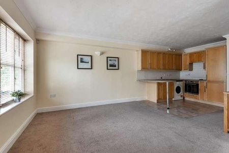 Woodmill Court, London Road, SL5 - Photo 3