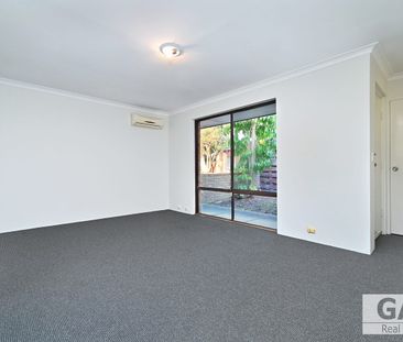 Great Location - Photo 2