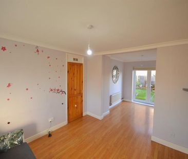 3 Bedroom Terraced To Let - Photo 3