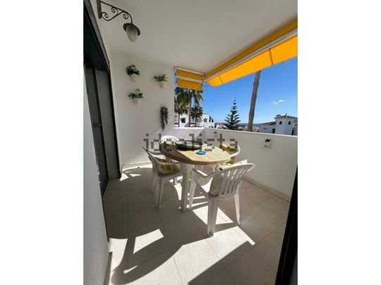 Alquiler de piso en Zona Centro Comercial Torrequebrada - Photo 1