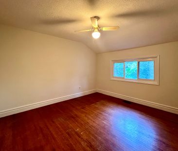 For Lease - 287 Kent Crescent, Burlington, Ontario - Photo 2