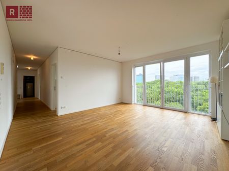 Tolles 5-Zi Penthouse mit Terrasse, EBK, zwei inklusiven TG-Stellplätzen und Skyline-Blick - Photo 4