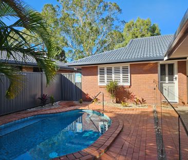 Burleigh Waters - Photo 1