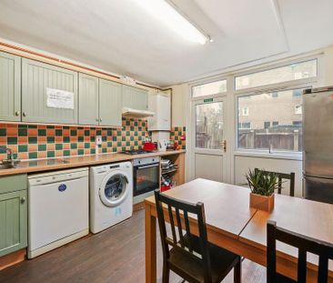 1 bedroom in a house share to rent - Photo 5