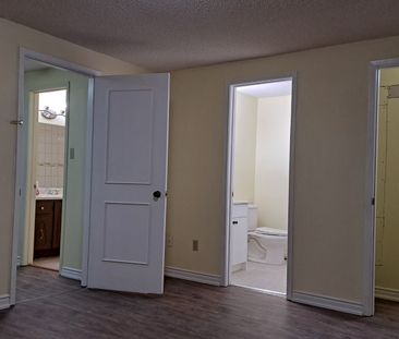 For Lease - 72 Norbert Road, Brampton, Ontario - Photo 6